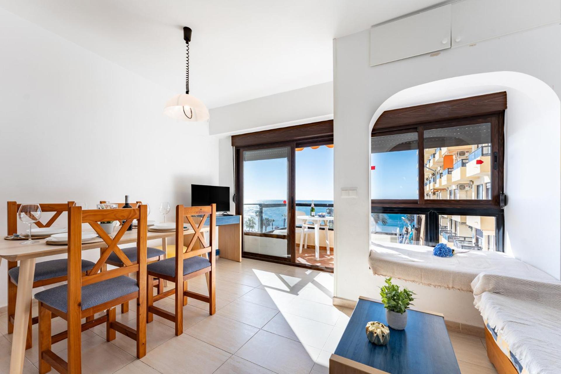 Malagasuite New Aloha Playa เบนัลมาเดนา ภายนอก รูปภาพ